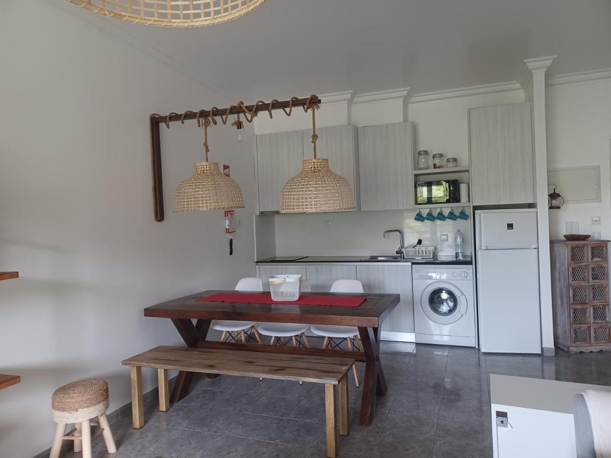 Beachtour Apartment เอริเซรา ภายนอก รูปภาพ